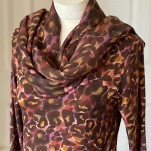 Leggiadro 2pc Tunic Top and Wrap Scarf in Belluno Leo Carmel